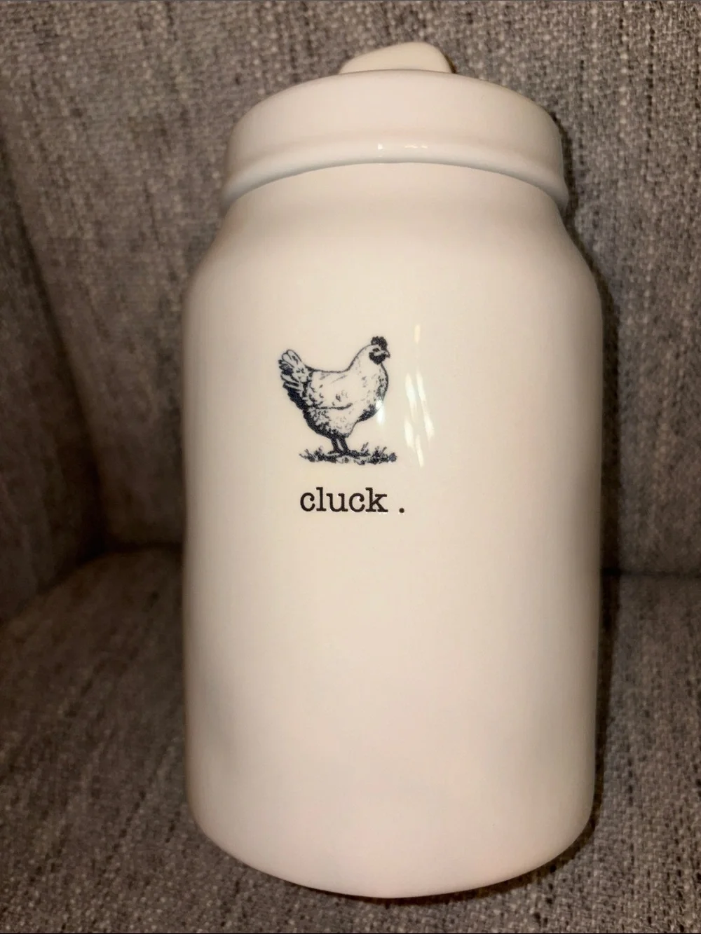 Rae Dunn cluck. HTF farm line canister
